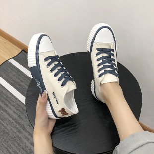 2022 Spring Summer Fashion New Bear Women Canvas Shoes High-top Canvas Shoes Lace Up Casual Sneakers Female Off White Shoes